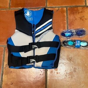 SAFETY SWIM BUNDLE Body Glove Blue and Black Life Vest with 2 Goggles